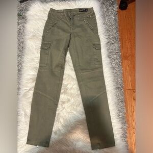 Green cargo skinny jeans